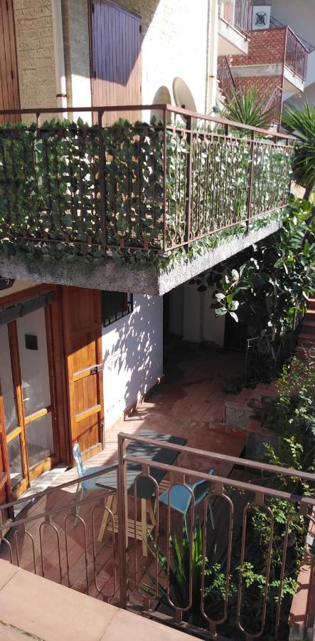 House Near The Beach Giardini Naxos Exterior photo
